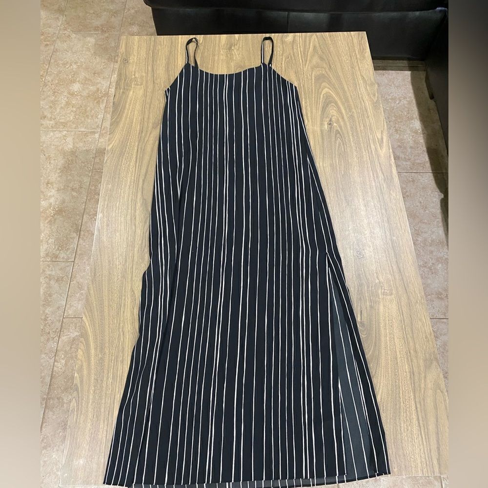 Alice + Olivia Black & white striped dress